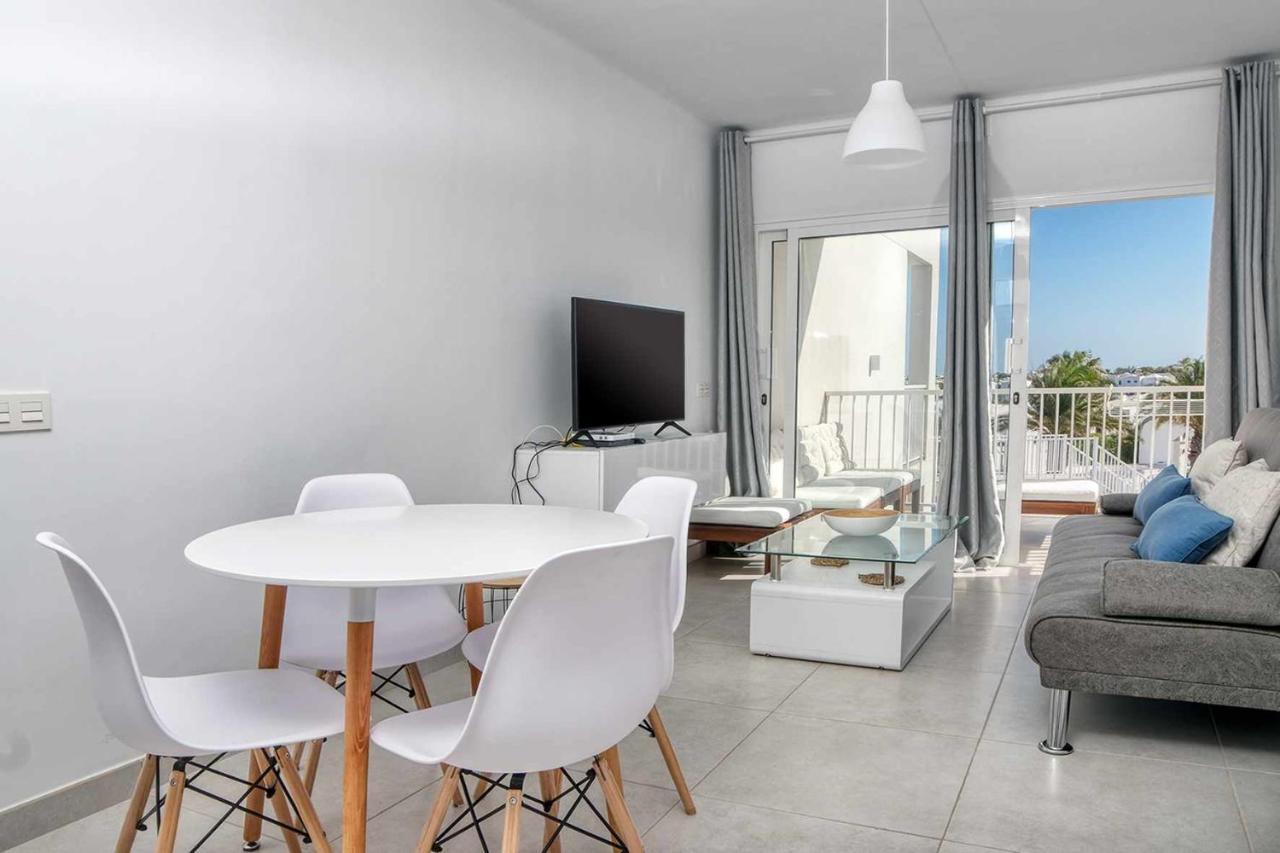 Sunset View Modern Private Poolside Apartment كوستا تاغيسي المظهر الخارجي الصورة