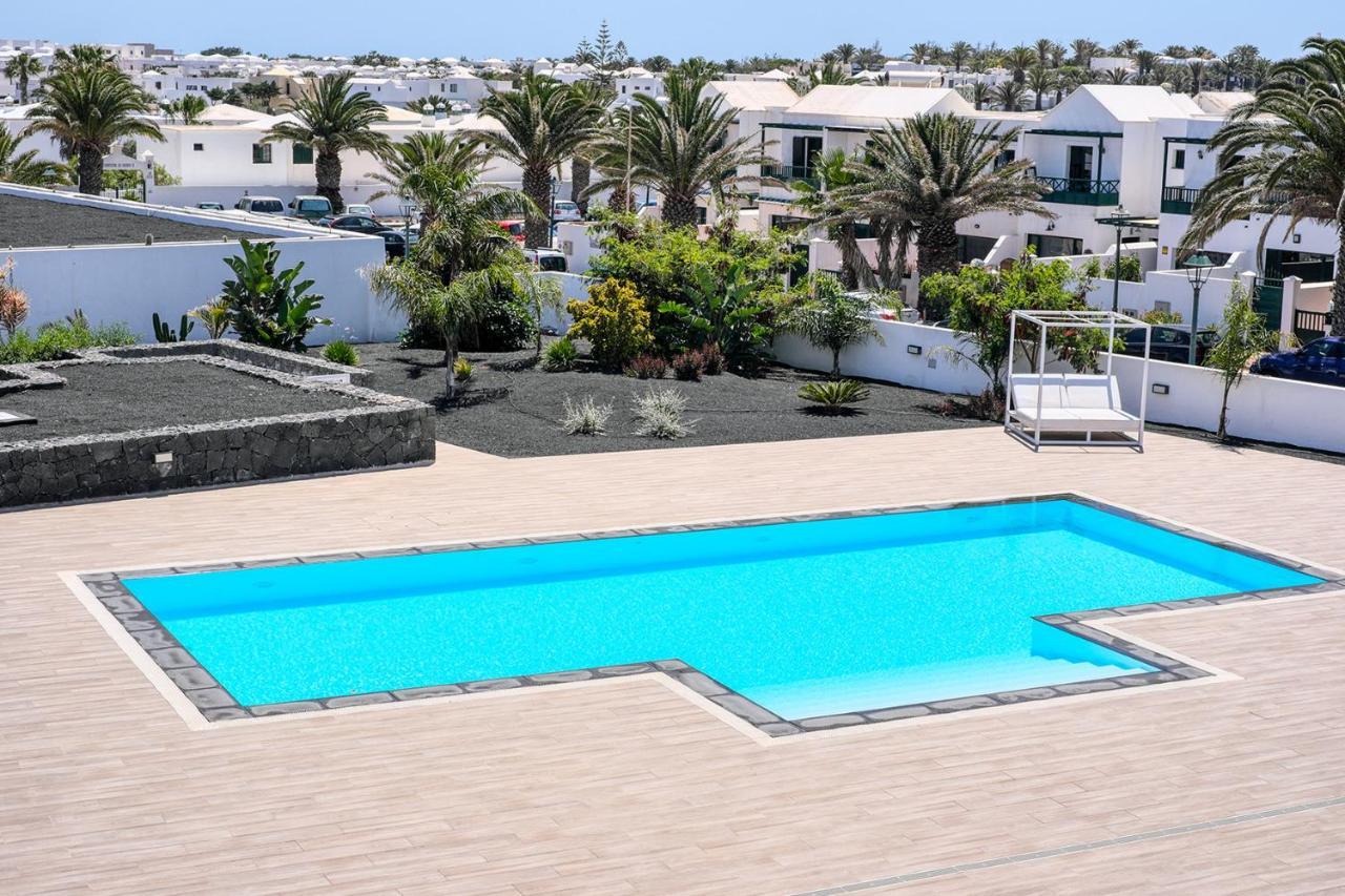 Sunset View Modern Private Poolside Apartment كوستا تاغيسي المظهر الخارجي الصورة